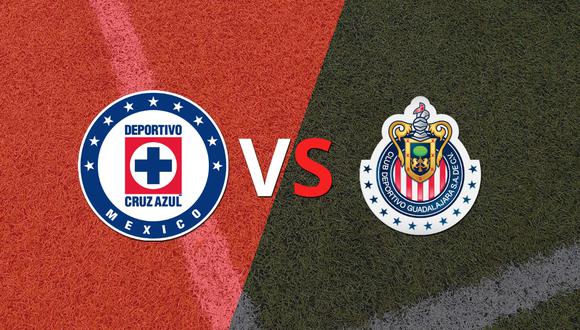 Chivas se impone 1 a 0 ante Cruz Azul