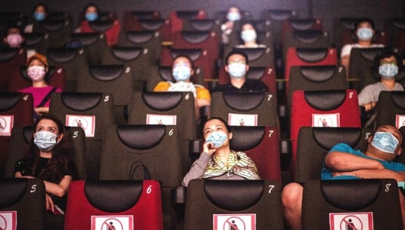 Los cines en Perú reabren tras más de un año de cerrar por la pandemia. Conoce la cartelera de reapertura (Foto: ShutterStock)