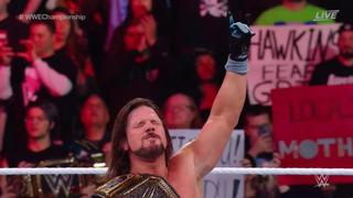 El primer festejo: Styles retuvo el título de WWE tras vencer a Owens y Zayn en Royal Rumble 2018 [VIDEO]