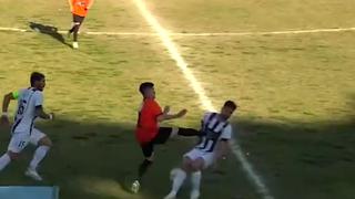 Futbolista podría perder un riñón tras recibir terrible patada en partido [VIDEO]