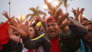 Selección Peruana: hinchas cantaron el Himno Nacional en el aeropuerto (VIDEO)