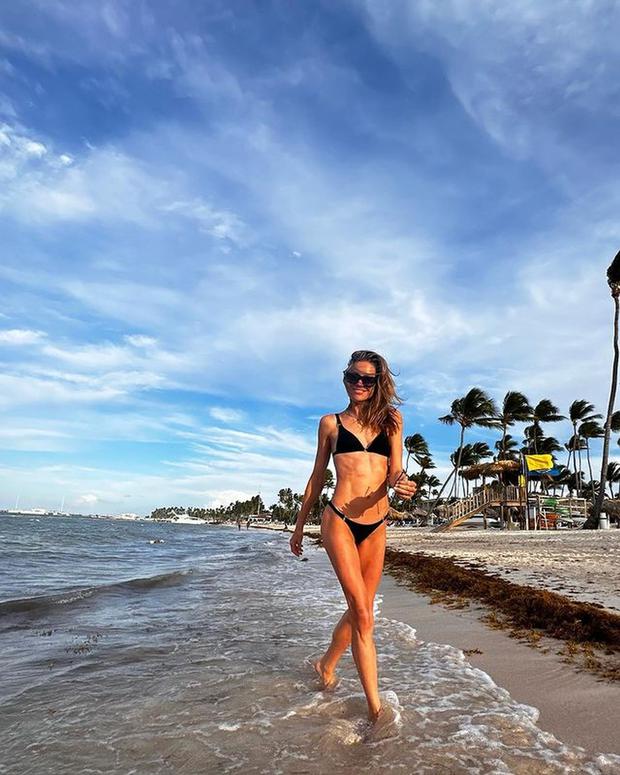 La modelo argentina en las playas de República Dominicana (Foto: Carla Pereyra / Instagram)