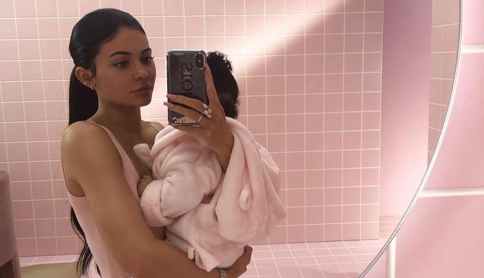 Así bromeó Kylie Jenner con foto de su hija durante visita a un acuario. (Foto: kyliejenner)