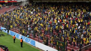 El Ecuador-Brasil se sigue jugando: en Quito denuncian incumplimiento del aforo