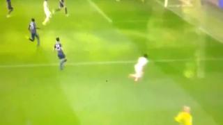 El hombre muerde al perro: el insólito fallo de Cristiano Ronaldo en Juventus vs. Napoli [VIDEO]