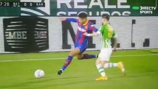 Otro dolor de cabeza para Koeman: Araujo salió lesionado en el Barcelona vs. Betis [VIDEO]