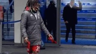Ancelotti hizo un gesto obsceno a hincha, se convirtió en viral y algunos ya piden su salida