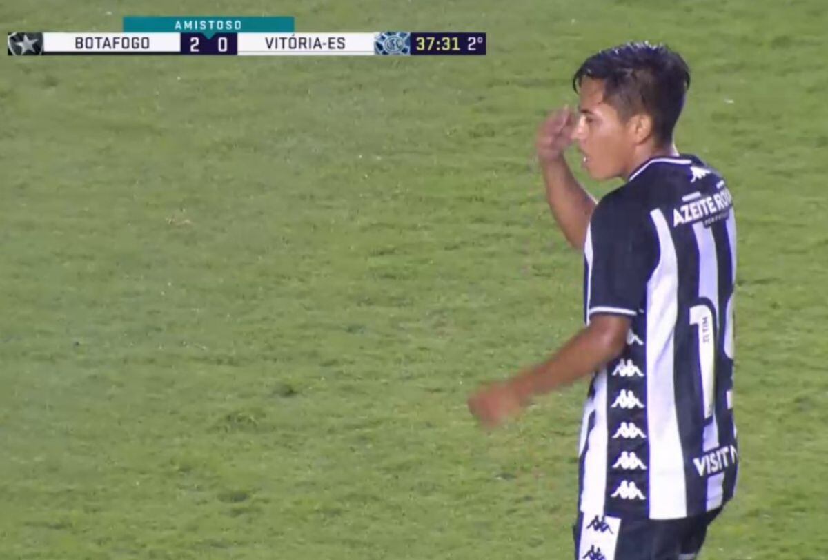 Lecaros debutó con Botafogo, donde jugó los últimos 15 minutos. (Captura)