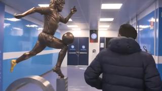 “Tiene un fallo”: Xavi y su sorpresa al ver la estatua de Maradona en el estadio del Napoli