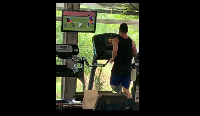 Los mejores memes de Lionel Messi entrenando viéndose a sí mismo.