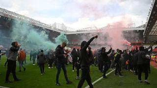 Hinchas se metieron a Old Trafford para mostrar su rechazo a propietarios del Manchester United [VIDEOS]
