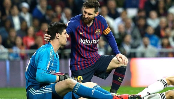 Lionel Messi y Thibaut Courtois se verán las caras en el Clásico del Bernabéu. (Foto: Getty Images)