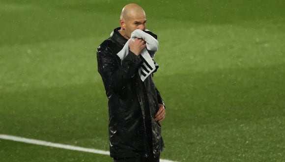 Zinedine Zidane tiene hasta seis jugadores en 'enfermería'. (Foto: EFE)