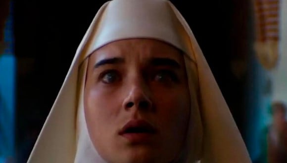 Aria Bedmar interpreta a la hermana Narcisa en la película española "Hermana Muerte" (Foto: Netflix)
