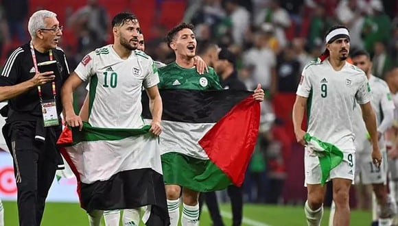 Jugador argelino eliminó a Qatar de la Copa Árabe y por venganza lo despidieron. (EFE)