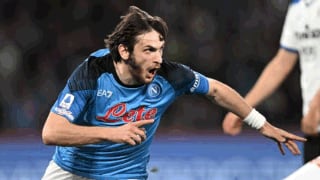 Spaletti se puso de pie para aplaudirlo: Kvaratskhelia y su gol ‘maradoniano’ en Napoli