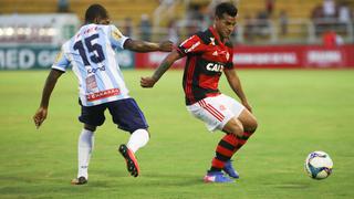 Flamengo presentó a su nuevo lateral izquierdo, que ya mandó "advertencia" a Miguel Trauco