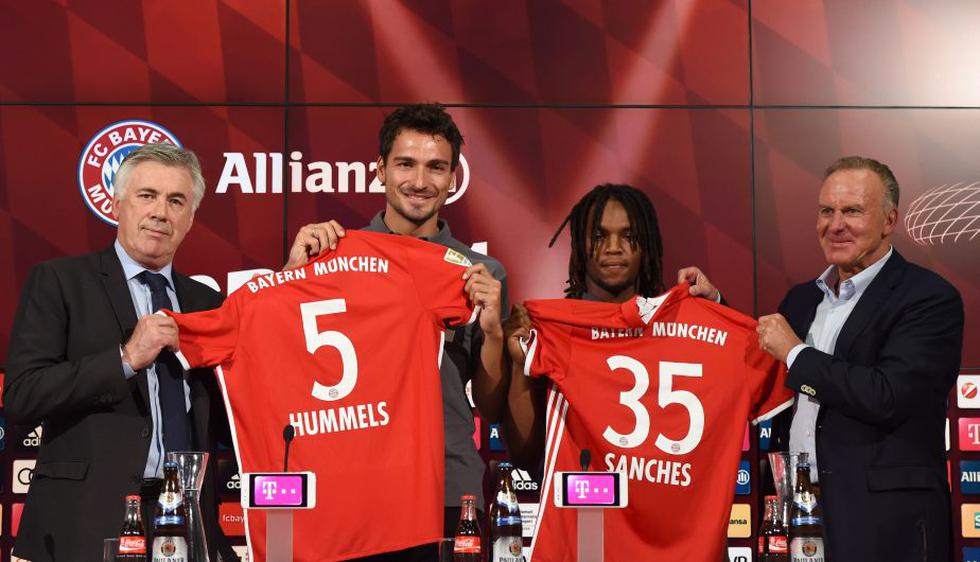 Bayern Munich presentó a Mats Hummels y Renato Sanches como flamantes refuerzos del verano.