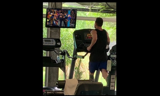 Los mejores memes de Lionel Messi entrenando viéndose a sí mismo.