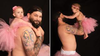 Un padre y su hija usan tutús idénticos para una adorable sesión de fotos