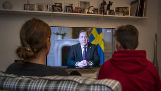 La nueva estrategia de Suecia para combatir el coronavirus que ha causado pánico en la población