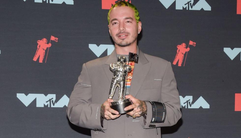 J Balvin realizó un show al lado de Bad Bunny cantante "Que pretendes". (Foto: EFE)