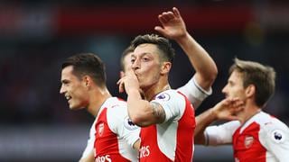 Se pone exquisito: Mesut Özil puso condición especial para renovar con Arsenal