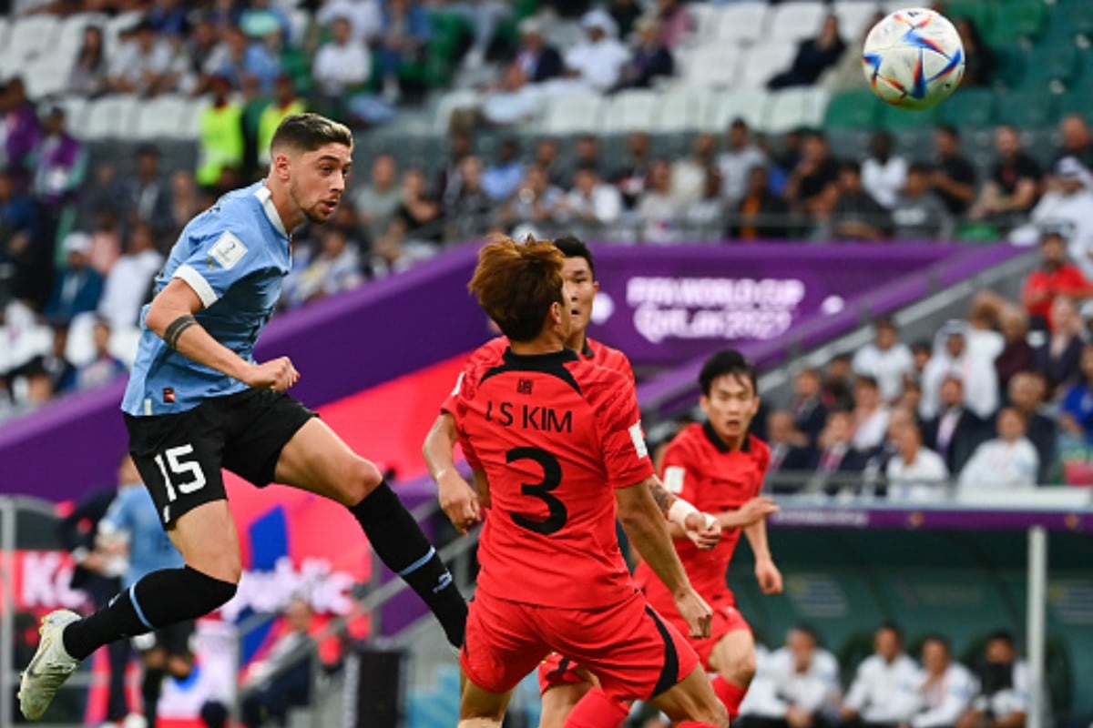 Suárez y Cavani lideran a Uruguay ante Surcorea