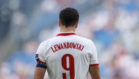 Robert Lewandowski marcó tres goles en la Eurocopa 2021 pero Polonia no avanzó de fase de grupos. (Foto: REUTERS)