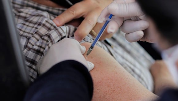 Vacuna COVID-19 en México: quiénes pueden vacunarse y pasos para registrarte vía Internet (Foto: Getty Images)