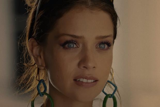 Carolina Miranda como Camila Román en la serie colombiana "Perfil falso" (Foto: Netflix)