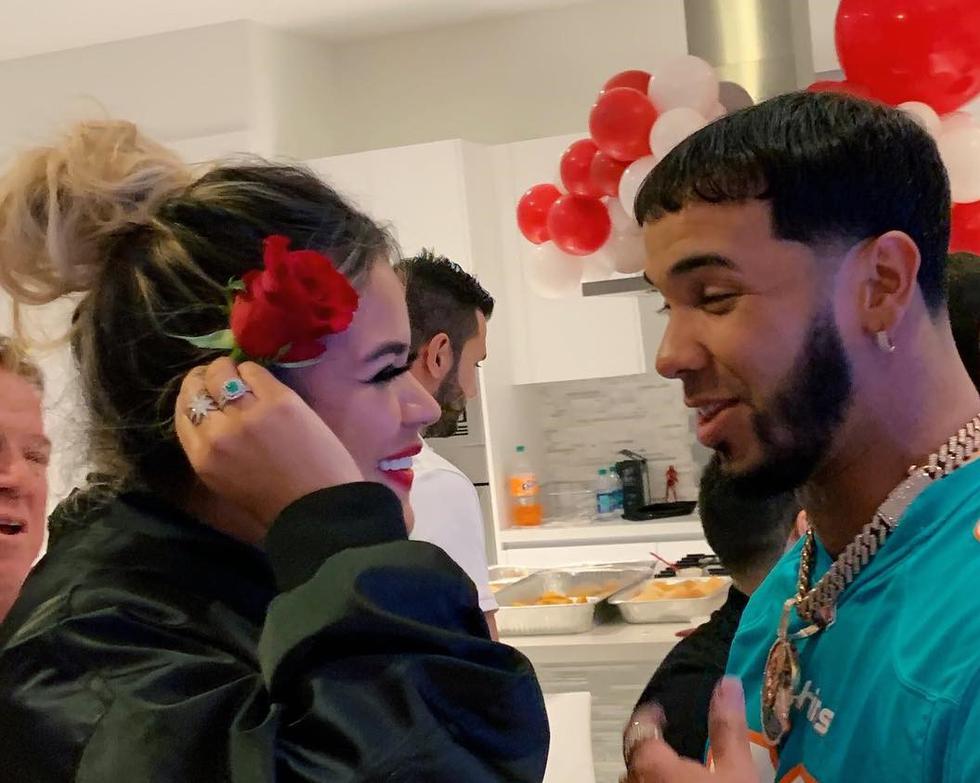 Publicación de karol G y Anuel AA tiene más de tres millones de reproducciones en Instagram. (Fotos: Instagram)