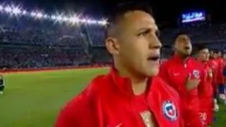 Le pagaron con la misma moneda: Argentina pifió el himno de Chile antes del partido