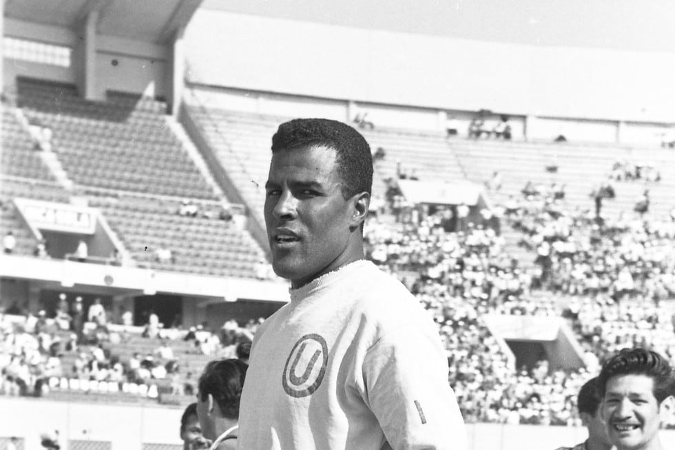 Dimas Zegarra nació en Lima el 19 de diciembre de 1932. El arquero, con 1,86 de estatura, inició su carrera en el Sporting Tabaco y posteriormente pasó a las filas del Unión Callao. (Foto: GEC Archivo Histórico)