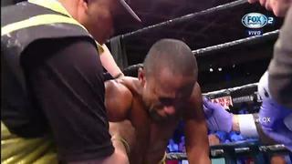Carlos 'Mina' Zambrano lloró al perder el invicto y título interino en Las Vegas (VIDEO)