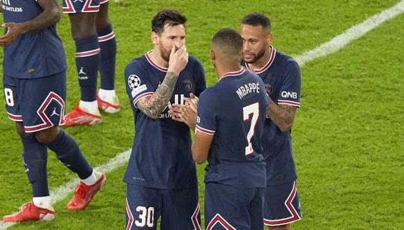 Kylian Mbappé, Lionel Messi y Neymar juegan juntos en PSG desde el verano de 2021. (Foto: AP)