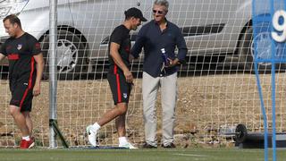 Visita sorpresa y mensaje a Simeone: Gil Marín, presente en entrenamiento del Atlético