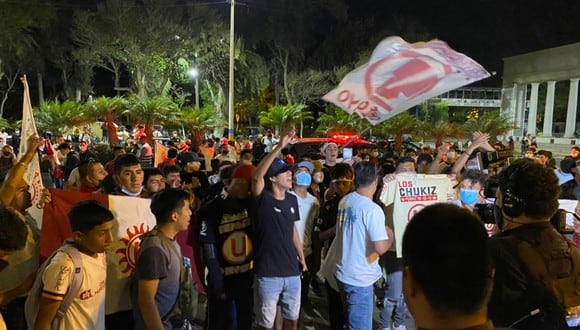 Los hinchas de la 'U' expresaron su apoyo al equipo de sus amores. Foto: Movistar Deportes.