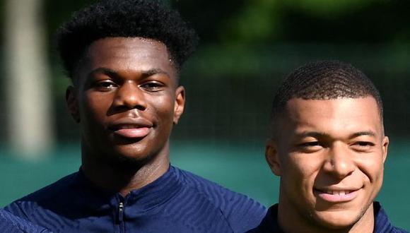 Tchouaméni y Mbappé, compañeros en la selección de Francia. (Foto: AFP)