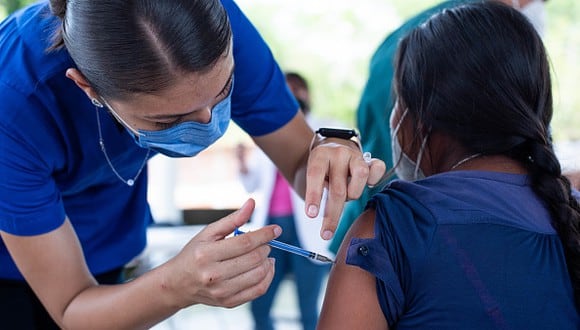 Vacuna COVID-19 en México: cómo registrarte y cuáles son los requisitos para ser inoculado (Foto: Getty Images)