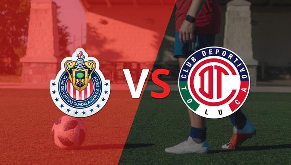 Termina el primer tiempo con una victoria para Chivas vs Toluca FC por 1-0