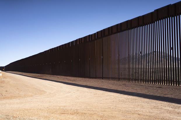 La frontera entre Estados Unidos y México en el condado de Cochise cerca de Sierra Vista, Arizona (Foto: AFP)