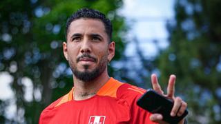 A puertas del partido ante Chile: Sergio Peña recibió un regalo de los hinchas de Alianza Lima