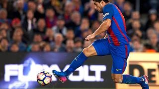 Un lujo: Luis Suárez te aconseja sobre cómo definir ante el arquero