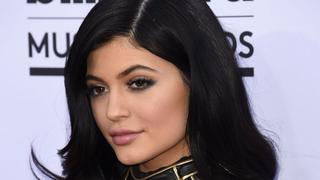 Kylie Jenner es criticada por difundir estos videos en los que aparece con Stormi