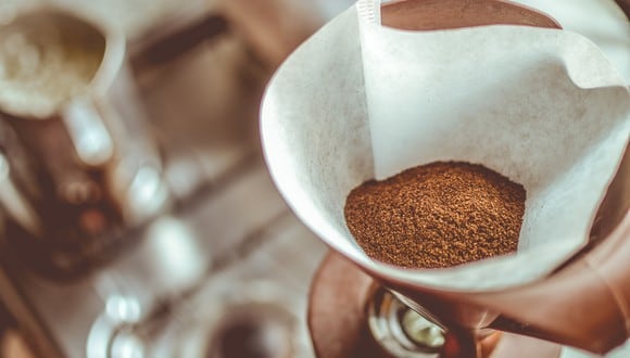 Los restos de café molido pueden servir para limpiar el táper. (Foto: Pexels)