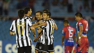 Montevideo Wanderers ganó 5-2 al Universitario de Sucre y clasificó a segunda fase de Copa Libertadores