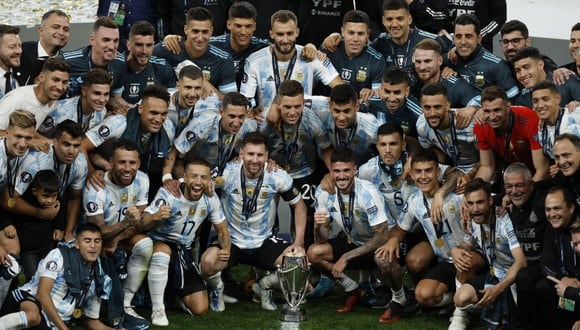 Argentina levantó la Copa de Campeones UEFA-Conmebol tras vencer 3-0 a Italia.