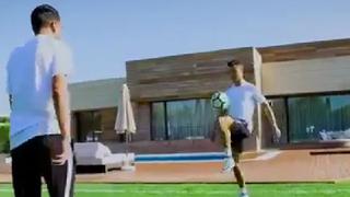 Cristiano Ronaldo fue retado por 'freestyler' y este fue el resultado en imágenes que son viral [VIDEO]