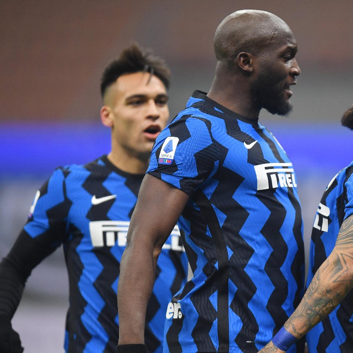 Inter de Milán presentó su primera camiseta con el nuevo escudo del club -  ESPN